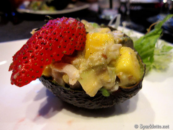 Crab fellutin with mango avocado salsa