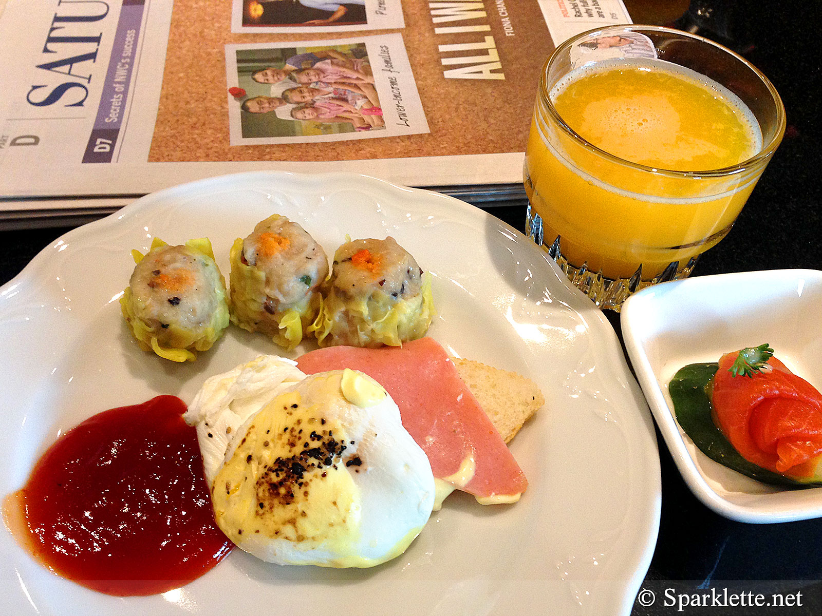 Club Lounge breakfast at Rendezvous Hotel Singapore