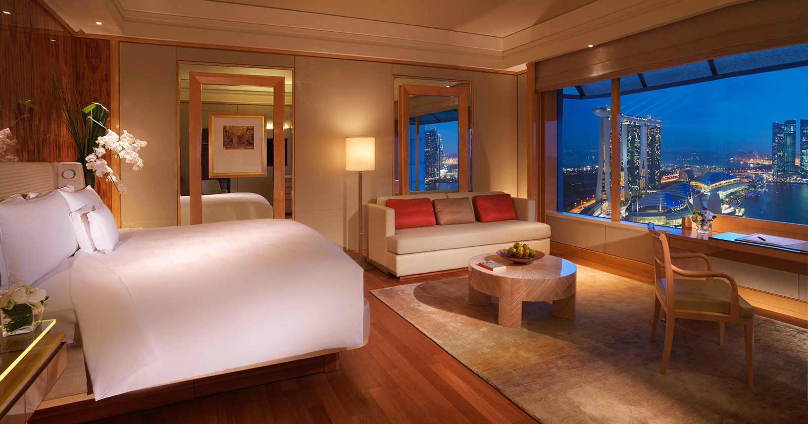 The Ritz-Carlton, Millenia Singapore - Deluxe Room