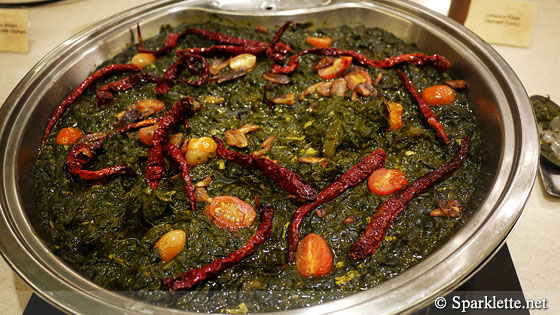 Lahsooni palak (spinach curry)