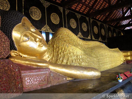 Reclining Buddha statue at Wat Chedi Luang temple, Chiang Mai, Thailand
